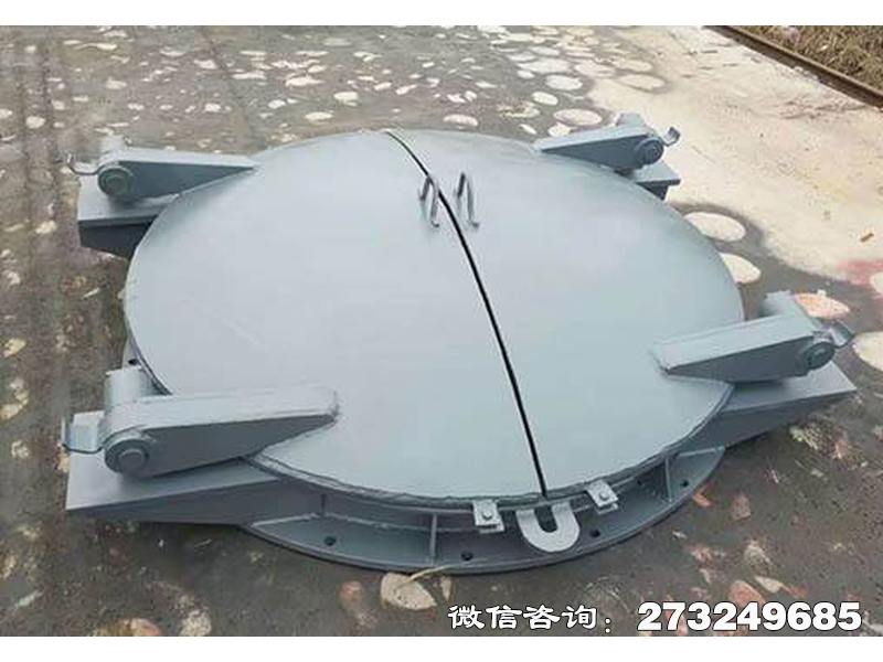 双开圆形钢制拍门采用钢材制造，双开结构使其在开启时能提供较大的过水面积。常用于大型水利设施的圆形过水通道，如大型排水泵站的圆形进出水口、大型圆形蓄水池的排水口等。在排水时，水流推动双开圆形钢制拍门打开，可通过大流量的水；排水结束后，自动关闭，防止水流倒灌，保障大型水利设施正常运行，确保排水系统高效工作。